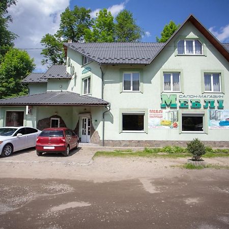 Synyogora Hotel Yaremche Bagian luar foto