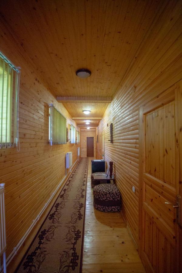 Synyogora Hotel Yaremche Bagian luar foto